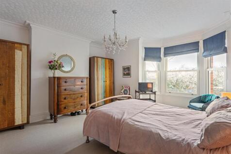 68_Wiggington_road_7.jpg