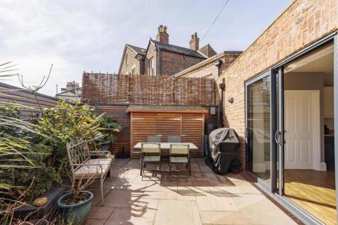 77_Nunthorpe_Road__1.jpg