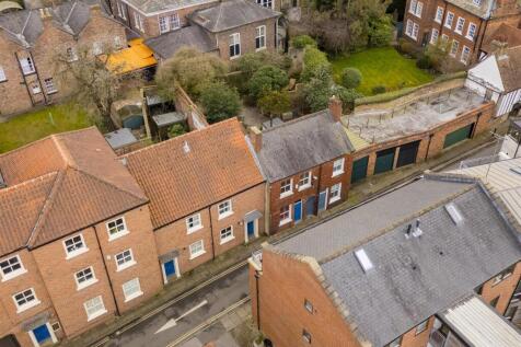 1_Trinity_Court_Externals_7.jpg