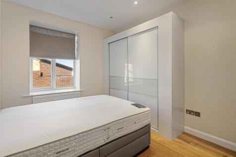 Apt_5_The_Garth_16.jpg