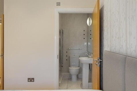 Apt_5_The_Garth_22.jpg