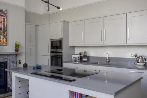 Flat_1_2_Driffield_Terrace_4.jpg