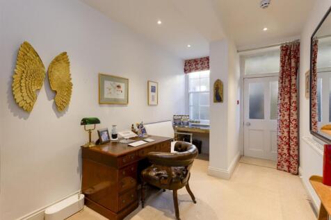 Flat_1_2_Driffield_Terrace_24.jpg