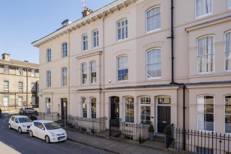 Flat_1_2_Driffield_Terrace_38.jpg