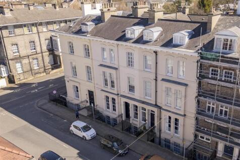 Flat_1_2_Driffield_Terrace_40.jpg