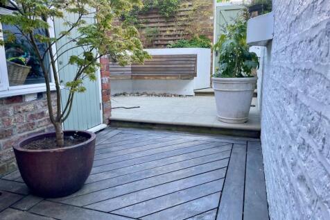lindley garden 2.jpeg