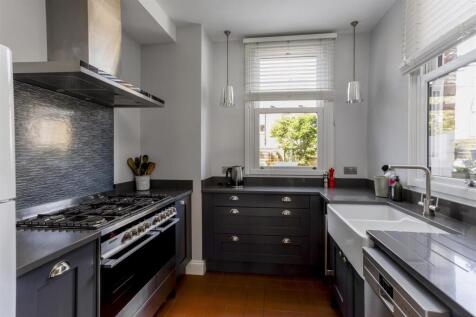 60_Jamieson_Terrace_22.jpg