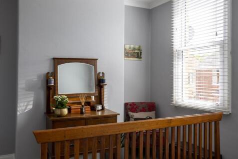 60_Jamieson_Terrace_7.jpg