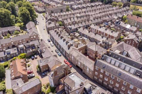 20_Buckingham_Terrace_10.jpg