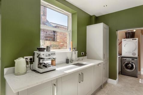 20_Buckingham_Terrace_16.jpg