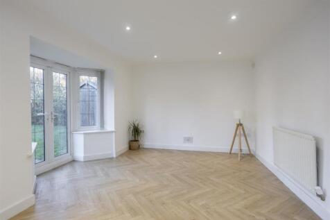 6_Pinsent_Court_2.jpg