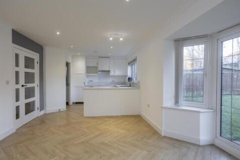 6_Pinsent_Court_4.jpg