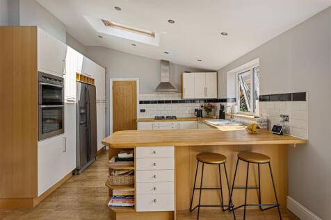 554_Huntington_Road_28.jpg