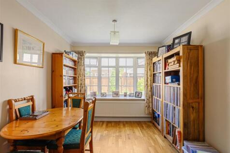 17_Chantry_Close_28.jpg
