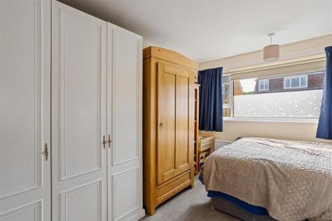 17_Chantry_Close_1.jpg