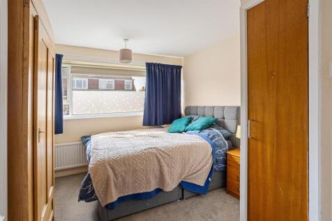 17_Chantry_Close_4.jpg