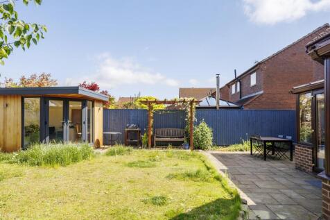 56_Lang_Road_Externals_8.jpg