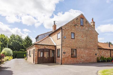 Manor_Cottage_New_Externals_12.jpg