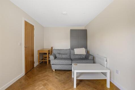 79a_Fourth_Avenue_1.jpg