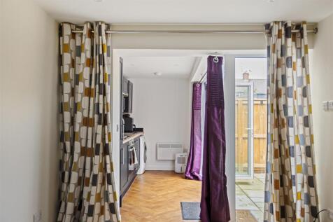 79a_Fourth_Avenue_13.jpg