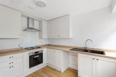 45_Lamplugh_Crescent_34.jpg