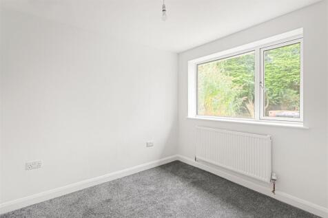 45_Lamplugh_Crescent_10.jpg