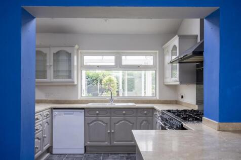15_St_Nicholas_Crescent_15.jpg