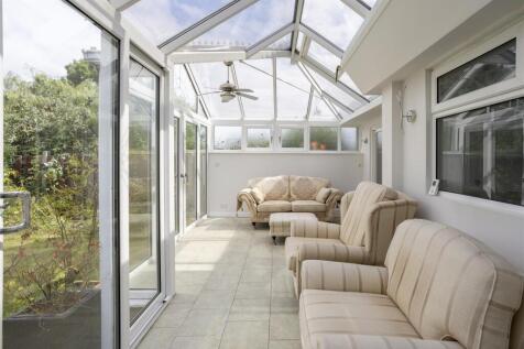15_St_Nicholas_Crescent_6.jpg