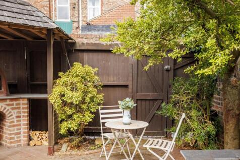 18_Howe_Hill_Road_21.jpg