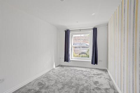 74a_Heworth_Road_1.jpg