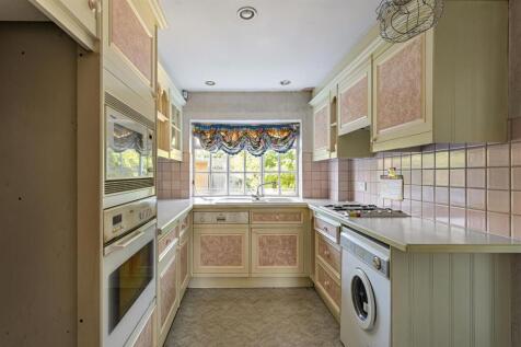 12_Croft_Court_3.jpg