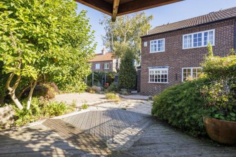 12_Croft_Court__14.jpg