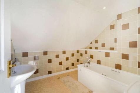Moles bathroom double.jpg