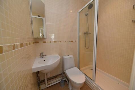 ensuite.JPG