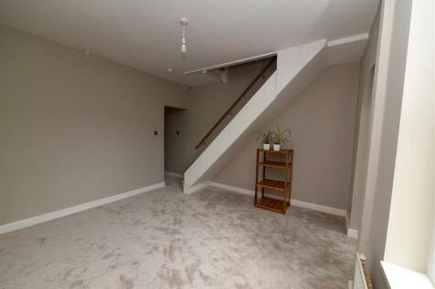 rear reception 3.JPG