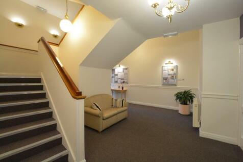 llingfield lobby.jpg