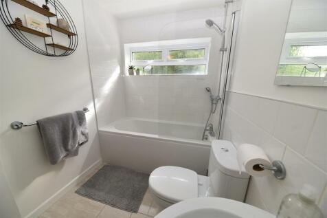 bath1.JPG