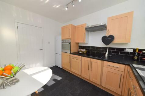 kitchen2.JPG