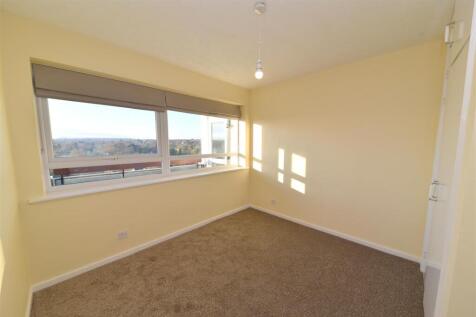 bedroom 2 1.JPG