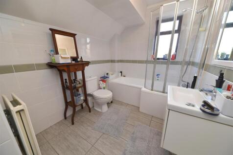 bathroom.JPG