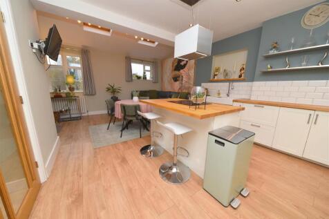 kitchen3.JPG