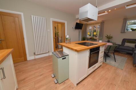 kitchen2.JPG