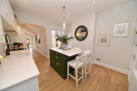 kitchen1.JPG