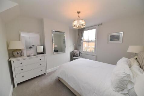 bedroom2.1.JPG
