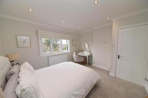 bedroom1.2.JPG