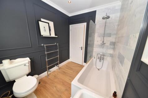 bathroom3.JPG