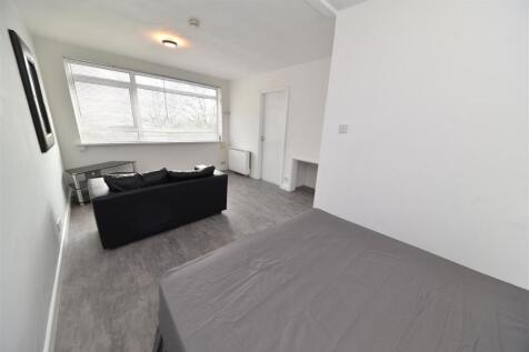 bedroom2.JPG