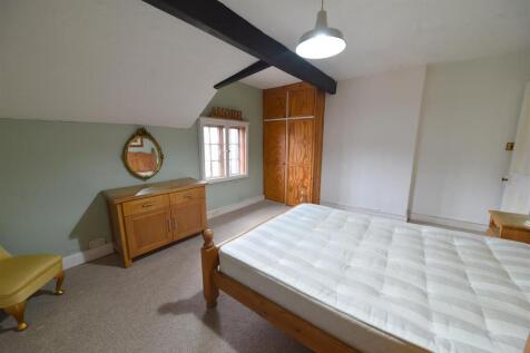Top bedroom.JPG