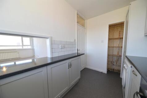 kitchen2.JPG
