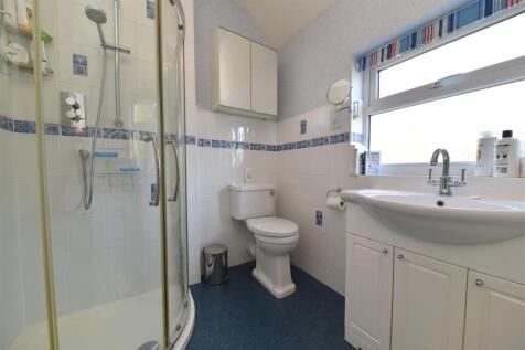 bathroom2.JPG